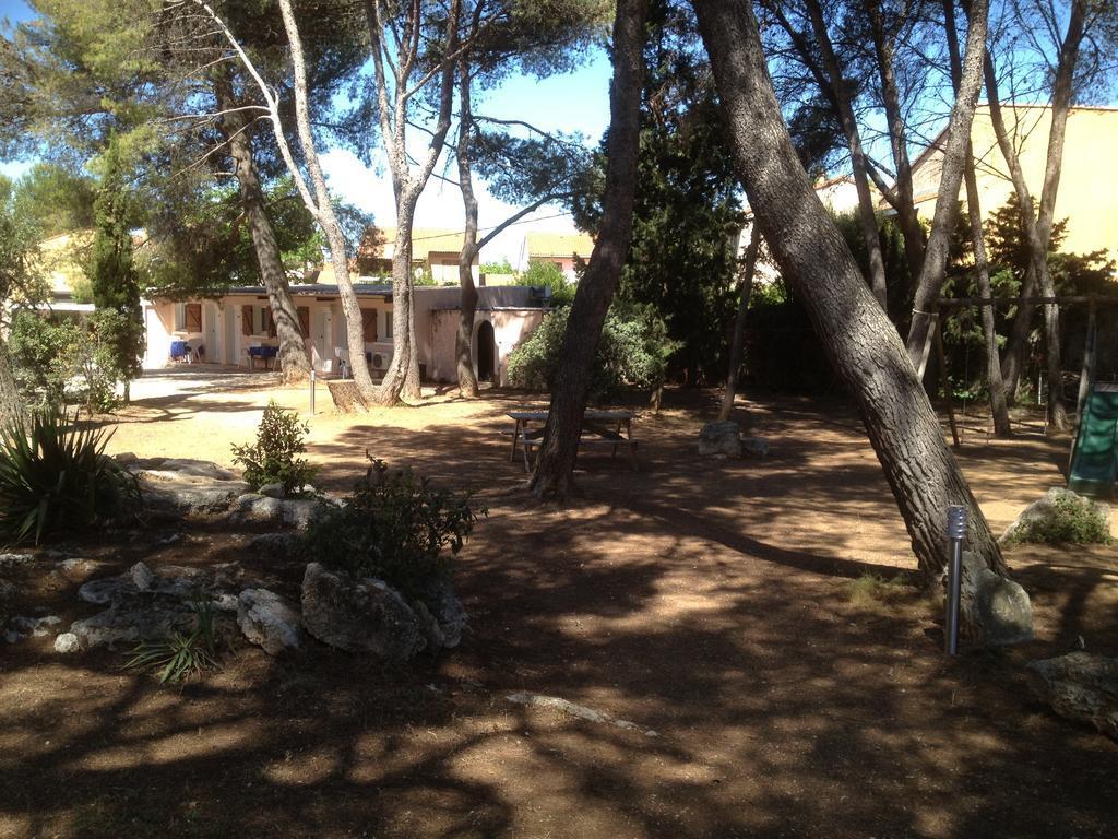 איסטרס Cit'Hotel Le Mirage מראה חיצוני תמונה